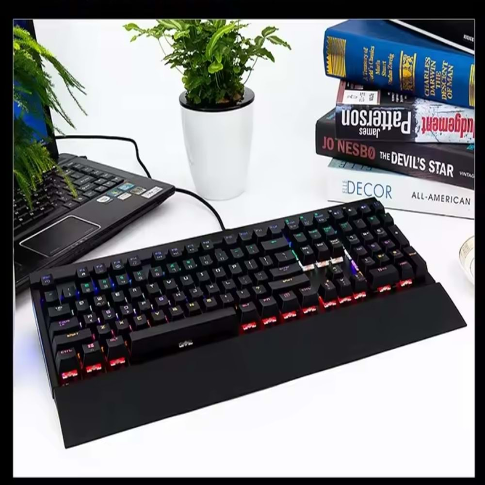 GK60 Oyuncu Klavyesi Bilek Destekli Runner Siyah Usb Akışkan Rainbow Aydınlatmalı Gaming Klavye